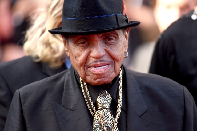 Family Can’t See Joe Jackson at the Deathbed
