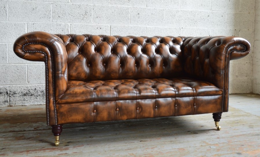 Why Chesterfield Sofas are not Your Regular Traditional Sofas