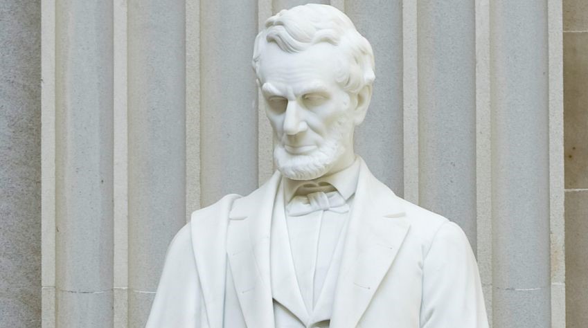 Rioters in Oregon Take Down Abraham Lincoln Statue