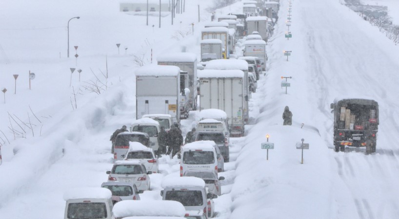West US and Canada Hit by Heavy Snowfall and Freezing Temperatures